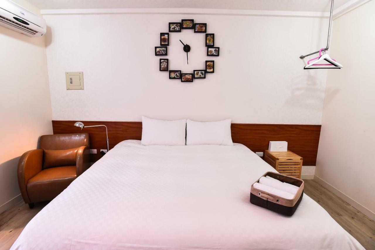 Rainbow Island Apartment Tainan Bagian luar foto